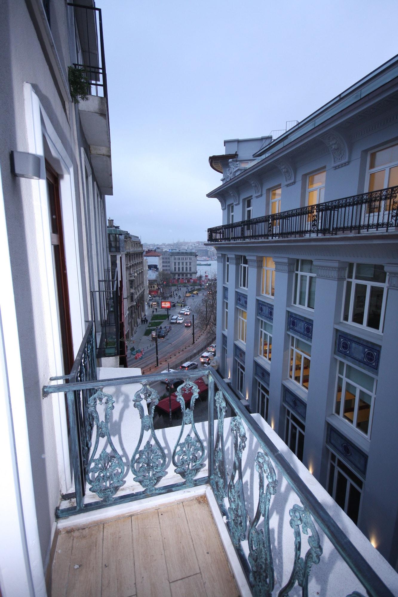 Vita Suites Karakoey Istanbul Exterior photo